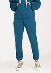 niebieski