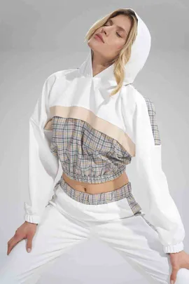 Krótka bluza ze ściągaczem - bluza z kapturem biało-wzorzysta M757 rozmiar XL